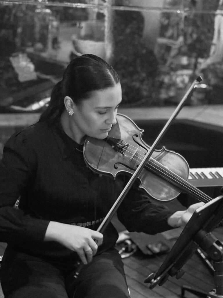 Professora Débora Pschichholz Henz